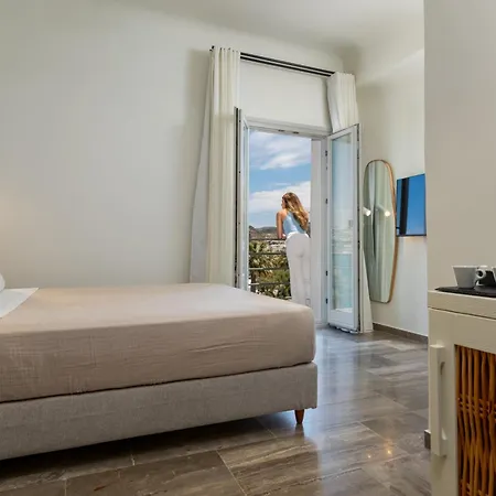 Oasis Parikia (Paros)