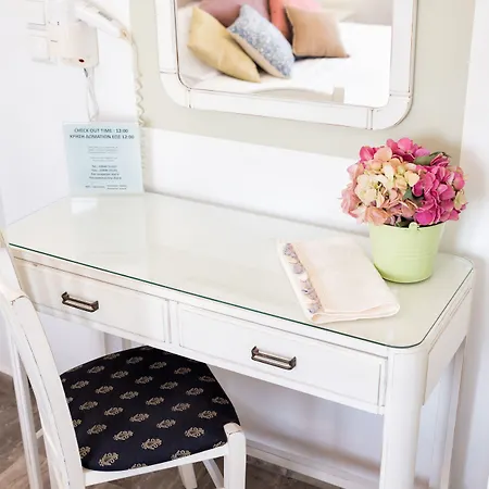 Ξενοδοχείο όασις 3*