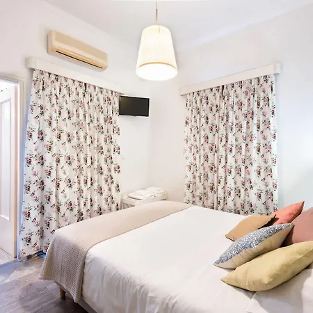 Oasis Hotel